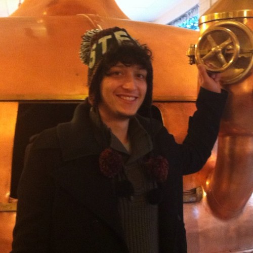 MattiaT90's profile picture. L'erba del vicino non è sempre più verde, è una questione di prospettiva!!