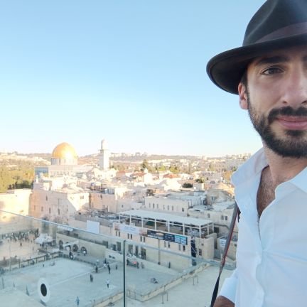 Redactor jefe de Nacional en @Voz_populi.
Defensa, Interior y Seguridad.
Coautor de 'Sangre, Sudor y Paz' y 'Relatos de Plomo'; autor de 'Zona de operaciones'.