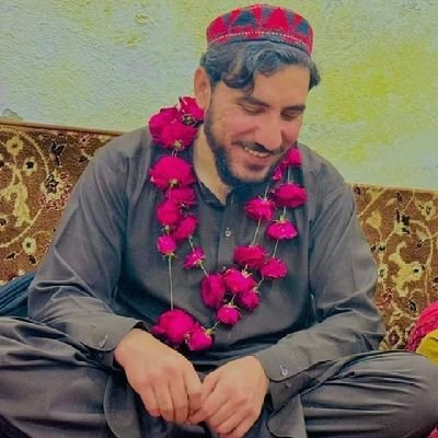 مینہ ❤️
ژوند ❤️
روروالی ❤️
امن ❤️
#PTM
مشر منظور احمد پشتین کا سپاہی ❤️✌️👊