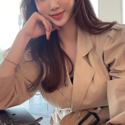 hou_guan25580's profile picture. 興味のあるお兄さんにいいねしてます♡　恋愛相手受け付け中❤　一旦メッセで待ってるよ