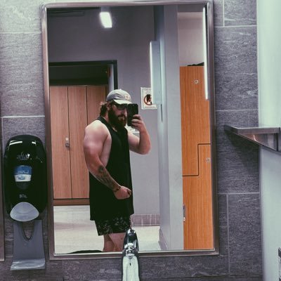 masonwhit44's profile picture. 