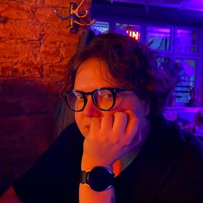 wioletalukasik's profile picture. Stara baba która składa lego (ona/jej)