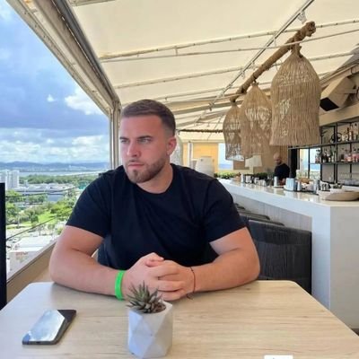 Insight & software to take the guesswork out of Crypto.
You should be ready to learn of you want to know
📉 Trading Lifestyle 📍
Hobbie: I ❤️ learning