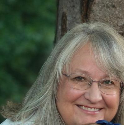 Bookbunny1619's profile picture. Average, that's me. #1- I love God. I like dogs, books, and kids. I'm new to this so will not reply to dms just yet.