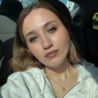 27 • bi • taylor + ari • saw taylor x3 • saw ari x3 • tn x1 🤍🫧🔔🦋⭐️
