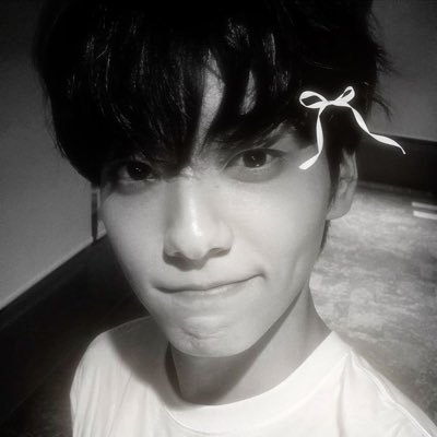 yawntism's profile picture. Moved to @yeonttz