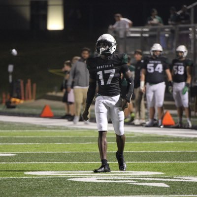 3.8 GPA/All conference DB 🌟/God first✝️/6’1 190 lbs/100m: 10.96s/ 40 time : 4.52/636-293-8631 /NCAA ID# 2503524355