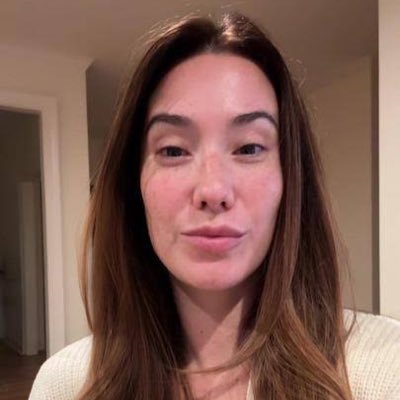 evalauren782's profile picture. Single life is hard😌💔🤧