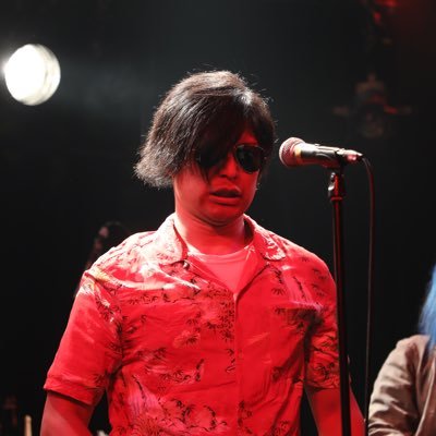 blossomdeth_dx's profile picture. ギター弾いたりカレー食ったりゲームやったりしながら生きてます。最近新しいバンド組みました→@hatenkodayo