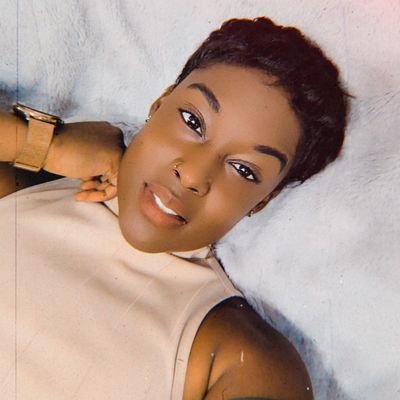Khree Fearman
E-commerce Product Photographer
| Photoshop Expert 🎨🖌️
| For bookings email ✉️ Khree@onwyt.co
