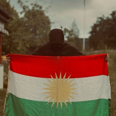 dewikucinta's profile picture. tak lebih baik'y dr PL