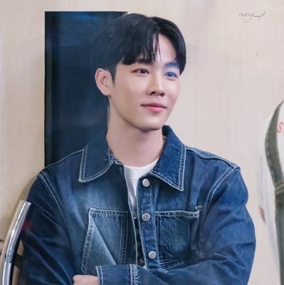 ขอให้ความรักอยู่กับคุณ🧡 @warwanarat
#warwanarat #YinWar |
fan account 🥇