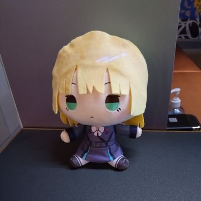 男です。
ゲームはヘブンバーンズレッド、アニメはシュタインズ・ゲート、漫画はうしおととら、音楽はJanne Da Arc、GLAY、Xが好き。
同じ趣味の方への無言フォロー失礼します。元ベーシスト。