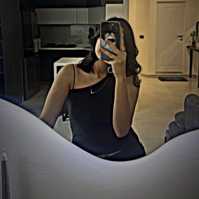 NegR___'s profile picture. بحرانِ پیش از واقعه