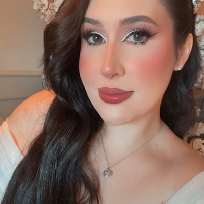 “Que el alma que hablar puede con los ojos, también puede besar con la mirada”💕💎✨