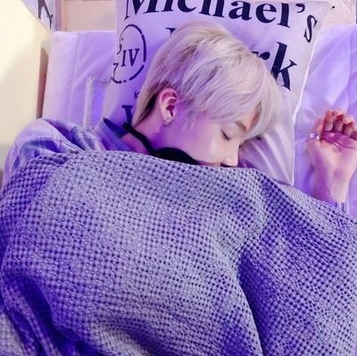 puddingnie's profile picture. chani is sweet like a little cake 

and soobie as soft as a pudding  :3