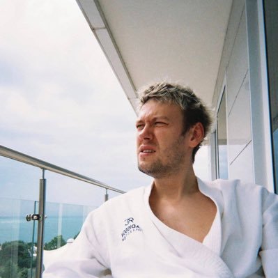 соня // 20 // «Даже после самой темной ночи наступает рассвет, а сильный дождь заканчивается радугой»