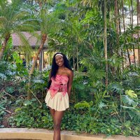 Abi (@bipohae) 's Twitter Profile