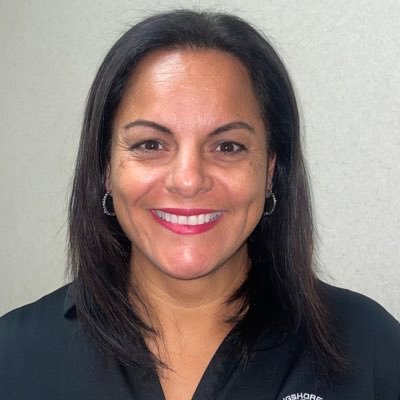 VivianMalauulu's profile picture. Honduras native, consultant/freelancer, HS teacher/coach, college professor/trustee, longshore worker, union official, Samoan wifey, blessed Mami of 4 🇭🇳💃🏻