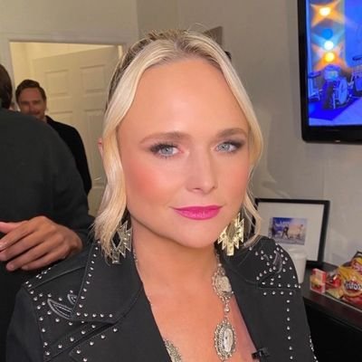 DavidTwin27332's profile picture. Musician