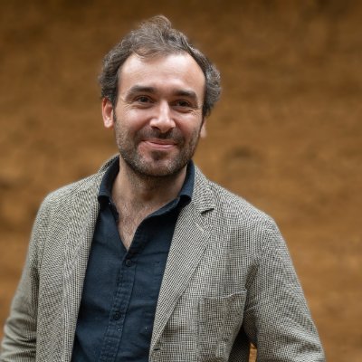 Journaliste indépendant, basé à Buenos Aires (Argentine). Reportages, littérature argentine, dollar parallèle et pinot de Patagonie. Souvent pour @Le_Figaro