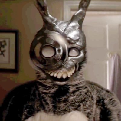 aaaarcadia's profile picture. i write and work for worms