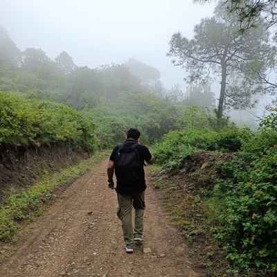 varun_views's profile picture. There is a crack in everything; that's how the light gets in :)