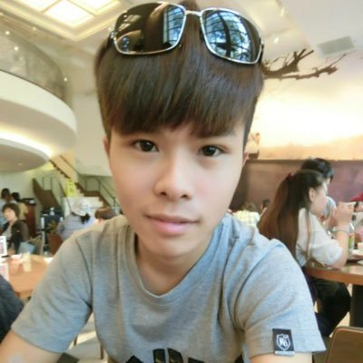 b821022's profile picture. 