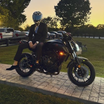 jacobhoffmxn's profile picture. professional moon bag seller