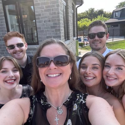 Proud mom of 4. Principal. Blessed!