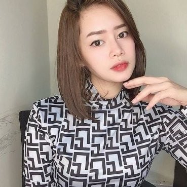 Owner of beauty salon and partnership business in clothing. If I were you, I would totally adore me. #fashion # motivated #naturelover NO PORN