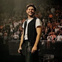 𝐂𝐞𝐥 ⋆ ˚ ᡣ𐭩 ｡⋆ (@hllandsunflwer) Twitter profile photo