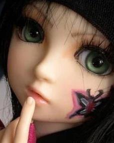 heyitskomalkhan's profile picture. 