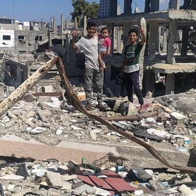 A young Palestinian woman living under the brunt of the genocide in Gaza, tries to help her family and everyone around her and achieve her dream.