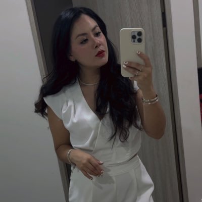 AnCvs's profile picture. My thoughts 💭 personal diary 📝 songs lyrics 🎤 non senseless 📝 what-ever! 💕☺️