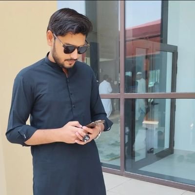 MuaazAlee's profile picture. اِیَّاکَ نَعۡبُدُ وَ اِیَّاکَ نَسۡتَعِیۡنُ ؕ﴿۴﴾                               ہم صرف تیری ہی عبادت کرتے ہیں اور صرف تجھ ہی سے مدد چاہتے ہی