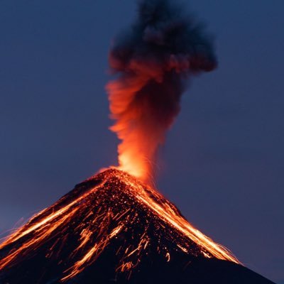 LoveMeCCB's profile picture. 活着就是为了改变世界 向梦想致敬！