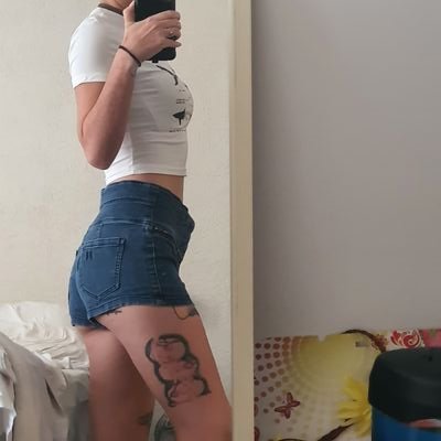 25 not counting 😎
aquariums are my kink 🦈
friendly neighborhood gender fluid bi hoe
💗💜💙
if you see me sober, 🌌no you didn't 🌌