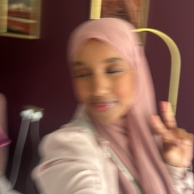 missyuusuf's profile picture. Preparing for the gardens beneath which rivers flow.