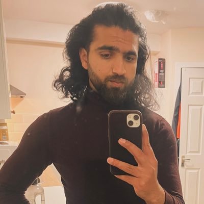 MBA ! MSc ! Entrepreneur ! Socialite! Patriot! Gym Enthusiast! County Cricketer 🙂