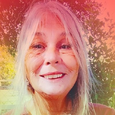 widow of 40 yrs , lots of kids, not looking for a relationship the last one cured me of such a thing, lol, I love life nature humanity and peaceful freedom