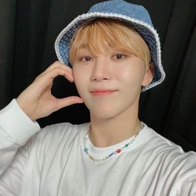 21 | eng and fil | mostly comments and rts | check 📌 for 🧵