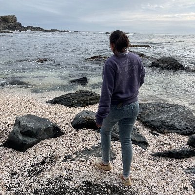 « On finira avec la voix cassée, à force de crier nos convictions. Et moi je rêvais de t’embrasser, j’me suis laissé toucher le coeur »