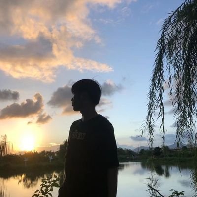 romochise1970's profile picture. 心理カウンセラー×朝活｜ブログ＆動画編集挑戦中
