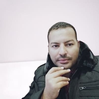 كاتب مؤلفاتي رواية هماليل _سجايا_كتاب كن حيث تريد أنت _كلام والسلام_خد اقولك..
لا تغرني شهرة ولا اشتهر بالغرور ~ الصدق منجاه وبإذن الله من الناجين