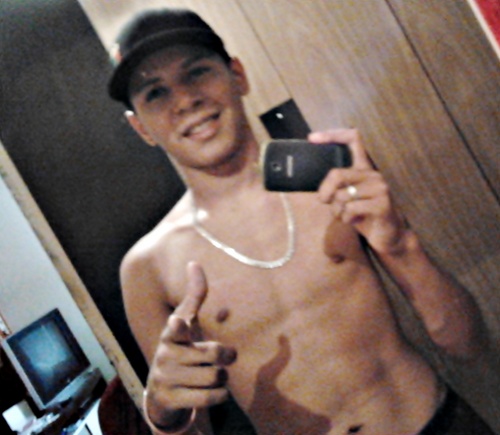 Um simplês menór, humilde, guerreiro e sonhador. ;D #segueu?