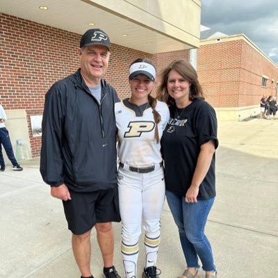 Julia Gossett Profile