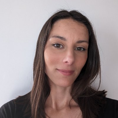 Rédactrice en chef de https://t.co/rDJhaisJrr - Podcasts🎧 Le monde devant soi / Mémoire d'un monde / Poire et cahuètes