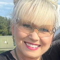 Sandi (@sandihkaye) 's Twitter Profile