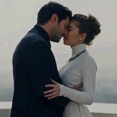 Mis Favoritos y Los Mejores
#NeslihanAtagül
#BurakOzçivit
#EnginAkyürek
#ChrisEvans
#Yalıçapkını
#SeyFer
#MertRamazanDemir
#AfraSaraçoğlu